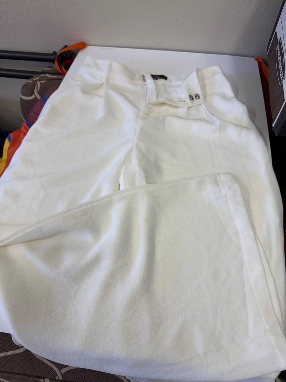LULUS off White Tailored High-Waist Pants wide leg never worn size small
